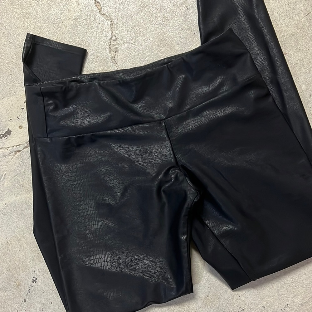 Onzie Snake Skin